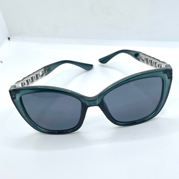 Women’s Grey Blue Translucent Cat Eye Sunglasses - Picture 6 of 9